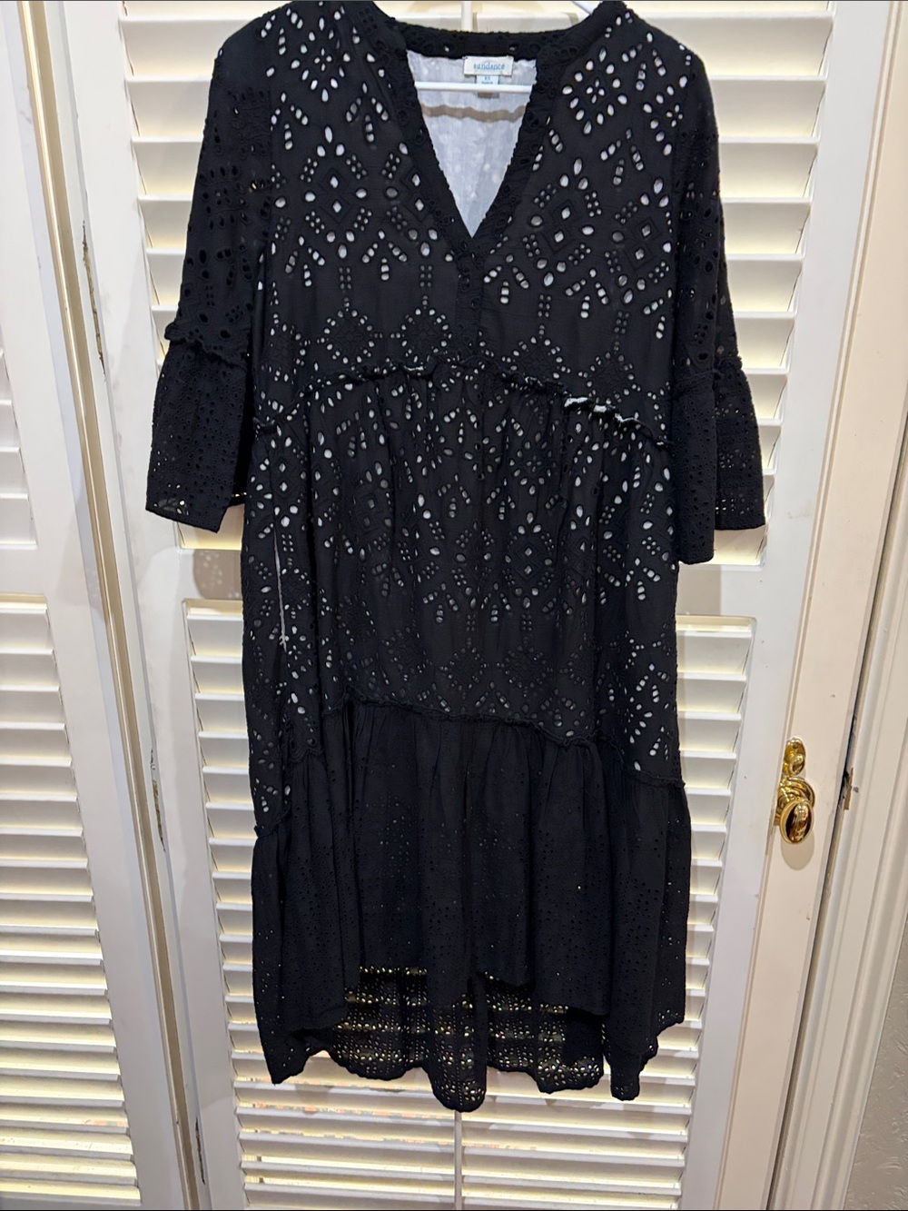 Sundance Black Eyelet V-Neck Tiered Midi Dress. XS